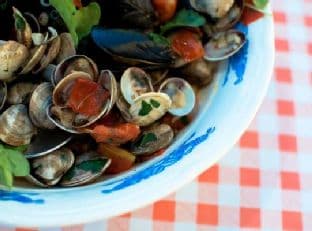 Mussels & Clams in White Wine {Cozze e Vongole}